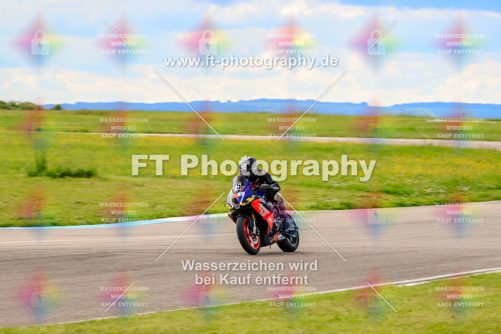 MotoTeam-1313 | Hier findet Ihr Bilder von Touristenfahrten auf der Nürburgring Nordschleife oder von anderen Veranstaltungen die ich besucht habe. Viel Spass beim Durch Schauen 