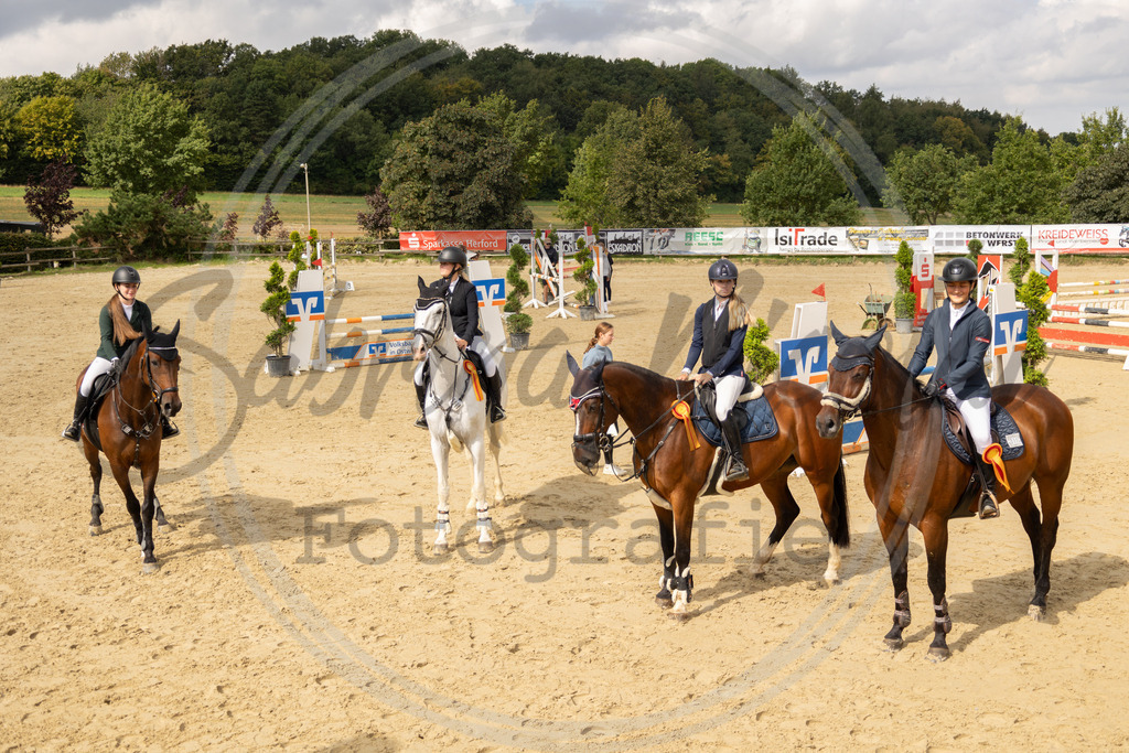 994A7870 | sabrinanicolaifotografie - Realisiert mit Pictrs.com