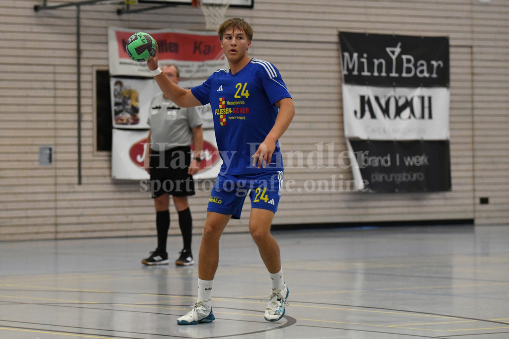 HC Deggendorf : SSG Metten | Leonard Reiszky (SSG Metten #24) - Realisiert mit Pictrs.com