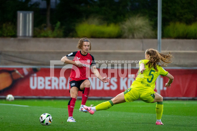 20240927_NSZ_6412 | DEU, Leverkusen, 27.09.2024 Fußball, Frauen, Google Pixel Frauen-Bundesliga, Saison 2024/2025, 4. Spieltag, Bayer 04 Leverkusen - TSG HoffenheimDIE DFB-RICHTLINIEN UNTERSAGEN JEGLICHE NUTZUNG VON FOTOS ALS SEQUENZBILDER UND/ODER VIDEOÄHNLICHE FOTOSTRECKEN - Realisiert mit Pictrs.com