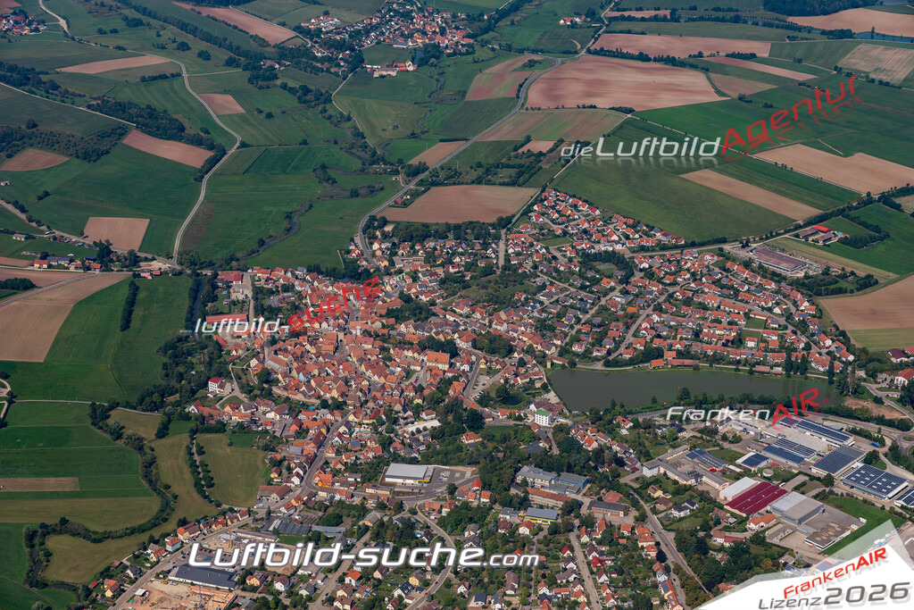 aktuelles Luftbild von  Leutershausen - Luftaufnahme wurde 2019 von https://frankenair.de mittels Flugzeug (keine Drohne) erstellt.