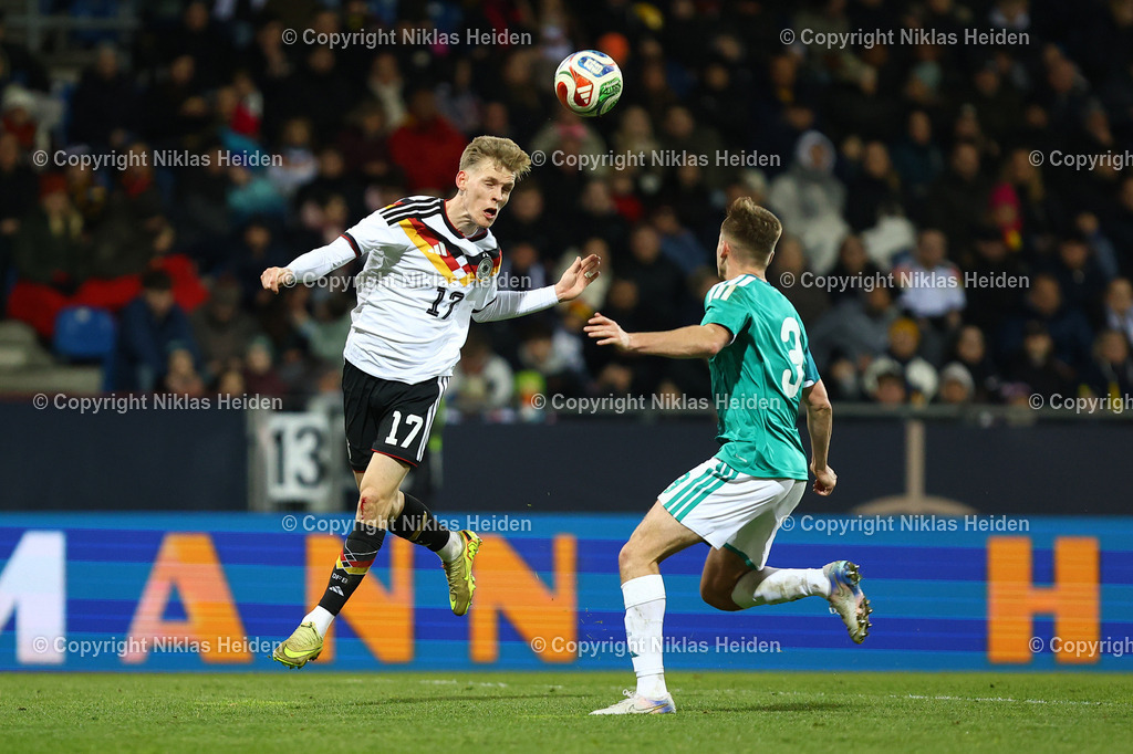 NH_DeutschlandU21_NordirlandU21_U21EMQualifikation_27032026 | #17 Anton Kade (Deutschland U21), #3 Jonathan Russell (Nordirland U21)Fußball I Junioren I U21-EM-Qualifikation I Saison 2025-2026 I 8. Spieltag I Deutschland U21 - Nordirland U21 I 27.03.2026 I Eintracht-Stadion