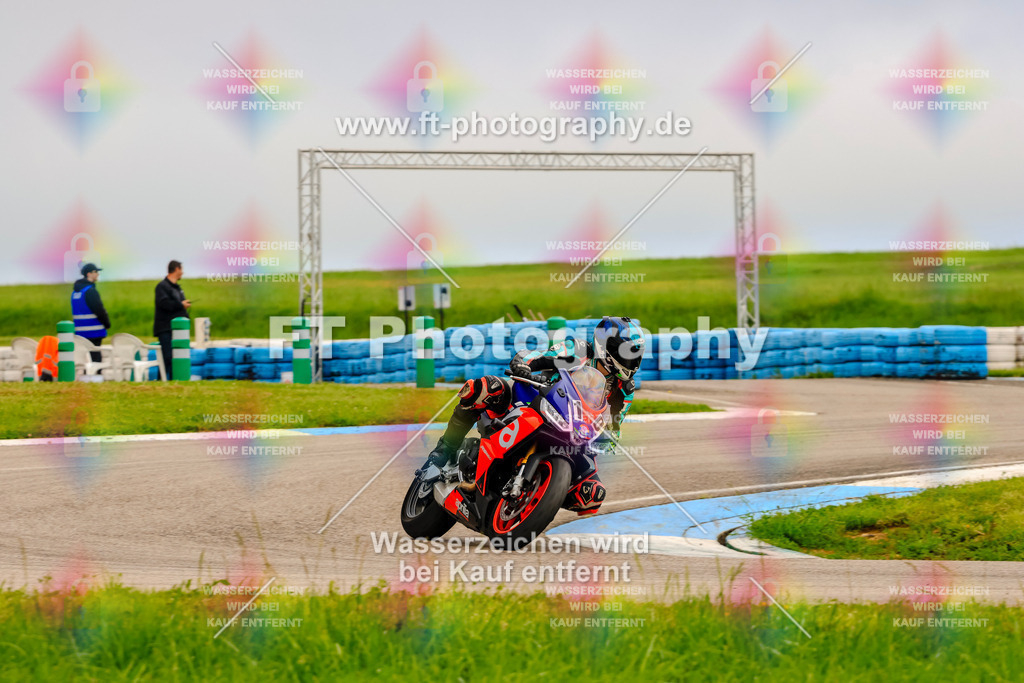 MotoTeam-8047 | Hier findet Ihr Bilder von Touristenfahrten auf der Nürburgring Nordschleife oder von anderen Veranstaltungen die ich besucht habe. Viel Spass beim Durch Schauen 