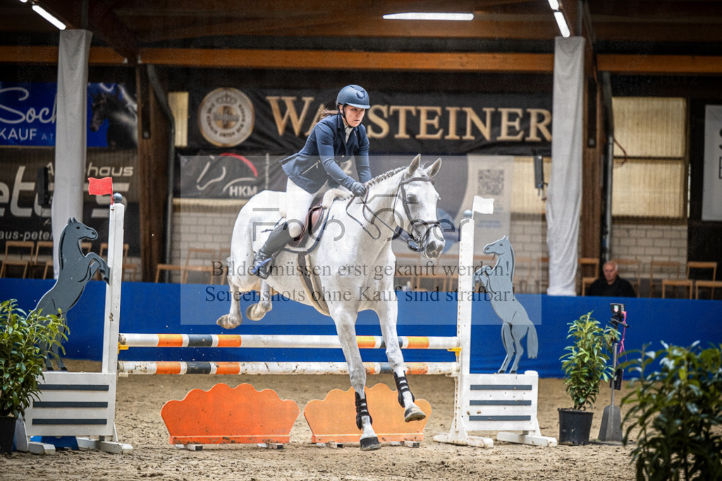 DOS_2027 | Entdecke hochwertige Reitturnierfotos von Foto Oger. Professionell, emotional und authentisch – jetzt Lieblingsmomente im Shop bestellen.Deutschlandweite Turnierfotografie. - Realisiert mit Pictrs.com