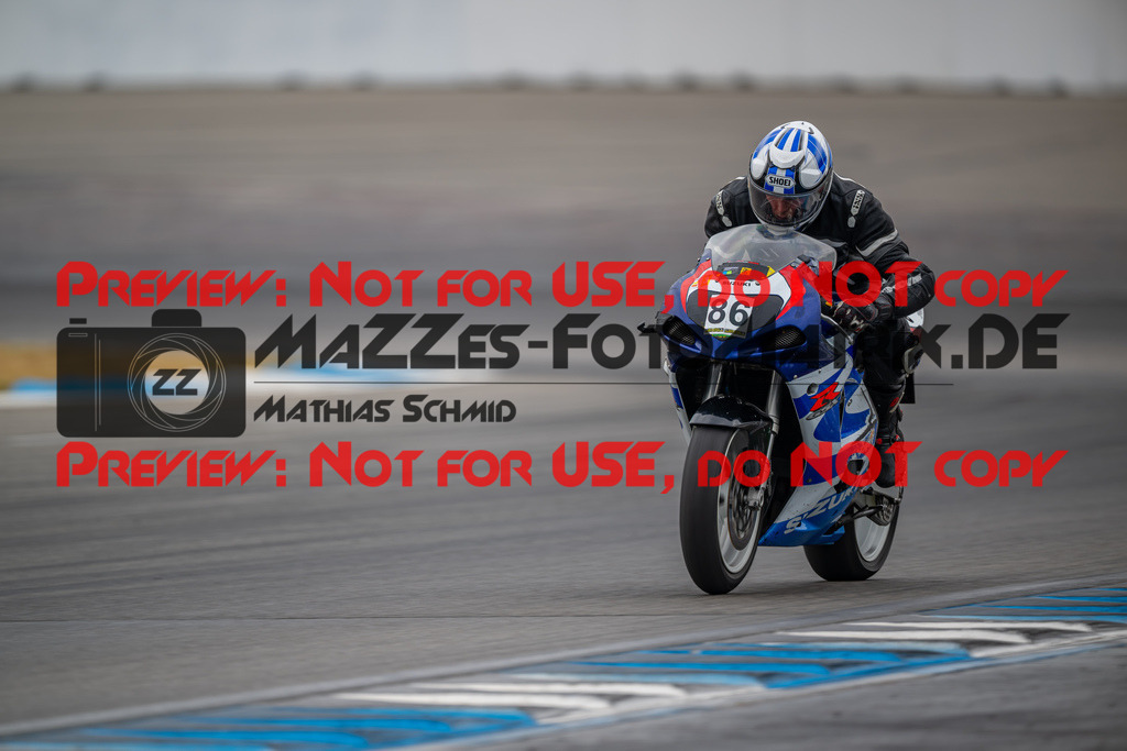 MaZZes-Fotomatrix-20260809-576246 | R1