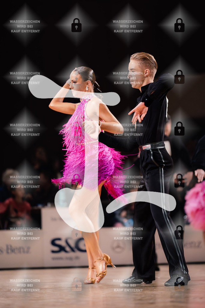 Goldstadtpokal 2025 - WDSF Open Latin Youth 20th (89) Alexander Scheidt _ Elisabeth Wagner (1. Tanzsportclub Rastatt)-2025-01-25-6952 | Webshop for digital downloads and prints of dance sport, event & show photographer Julian Link - Realisiert mit Pictrs.com