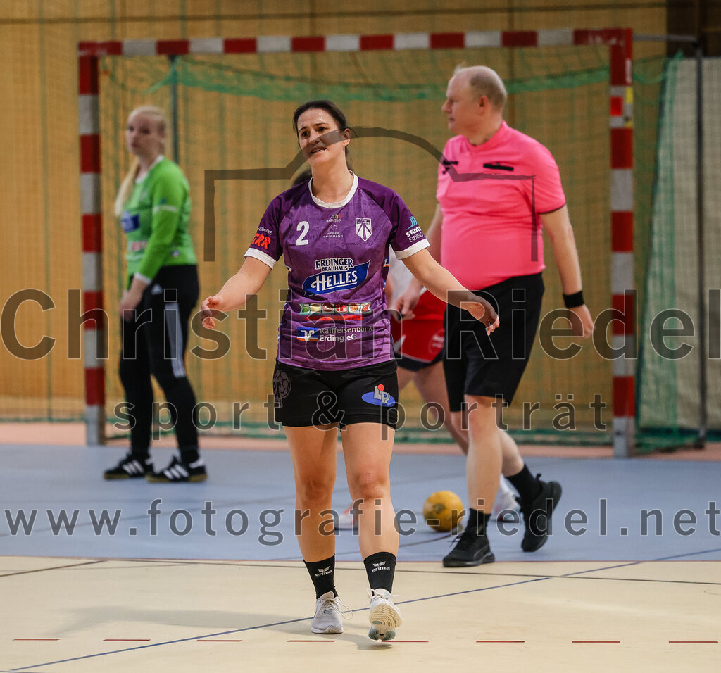 2024-10-13_017_SpVgg_Altenerding_gegen_SC_Freising | Erding, Deutschland, 13.10.2024:Handball, Bezirksoberliga Frauen Altbayern 2024 / 2024, 3. Spieltag, SpVgg Altenerding gegen SC Freising, Endergebnis: 26:35Janina Konrad (SpVgg Altenerding, #2)Foto: Christian Riedel / fotografie-riedel.net