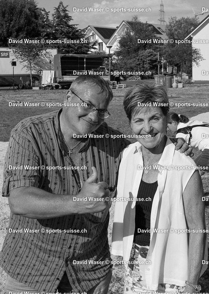 Waser David avec Erika Reymond-Hess _ la F_te Romande de Lutte suisse _ Romanel-sur-Lausanne le 16.07.2023 Photos Waser David _ sports-suisse.ch _ | sports-suisse.ch