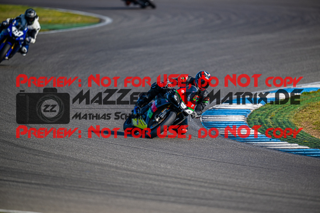 MaZZes_FotoMatrix_230410_2376 | WEISS