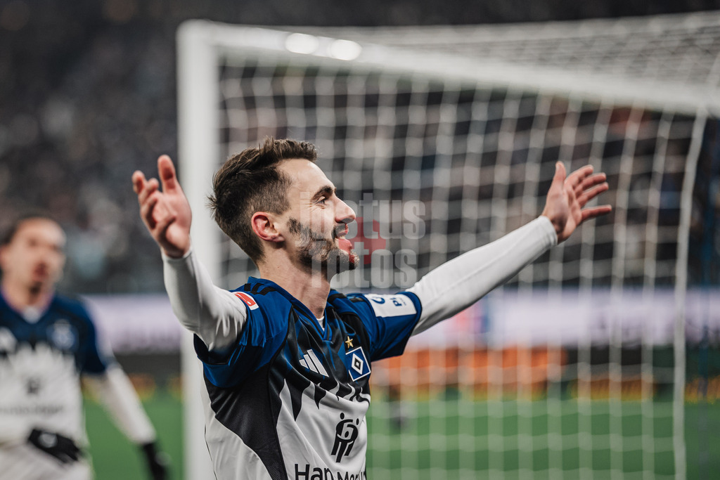 Fußball | Männer | Saison 2025/2026 | 1. Fußball-Bundesliga | 15. Spieltag | Hamburger SV vs. Eintracht Frankfurt | 20.12.2025 | Torjubel Fabio Daniel Ferreira Vieira (#20, HSV) Tor zurückgenommen Abseits