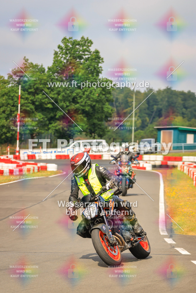 _DSK2289 | Hier findet Ihr Bilder von Touristenfahrten auf der Nürburgring Nordschleife oder von anderen Veranstaltungen die ich besucht habe. Viel Spass beim Durch Schauen 