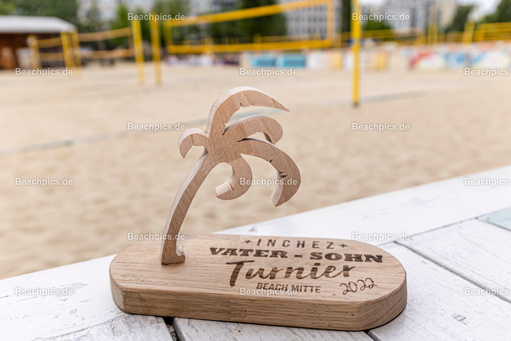 2022-00063194-Vater-Sohn-Turnier-Teamfotos |  26.05.2022; Berlin Foto: Gerold Rebsch - www.beachpics.de
