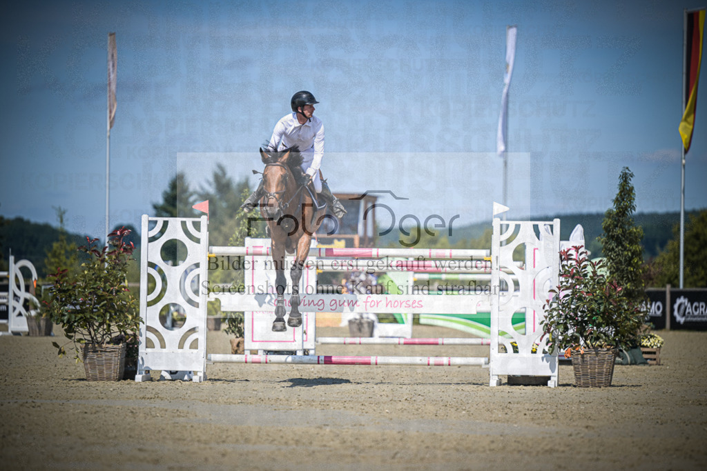 DOS_2670 | Entdecke hochwertige Reitturnierfotos von Foto Oger. Professionell, emotional und authentisch – jetzt Lieblingsmomente im Shop bestellen.Deutschlandweite Turnierfotografie. - Realisiert mit Pictrs.com