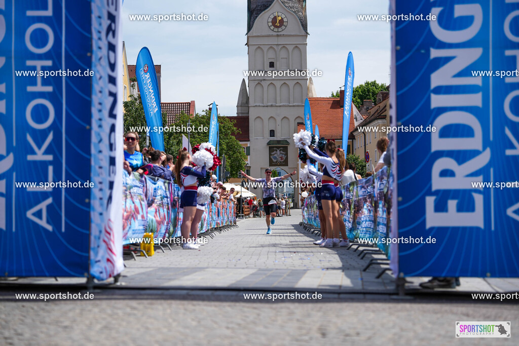 DSC03397 | Stadttriathlon Erding 2025. #yourpictrs #sportshot_your_pictrs @Sportshotphotography #stadttriathlonerding Copyright: www.sportshot.de