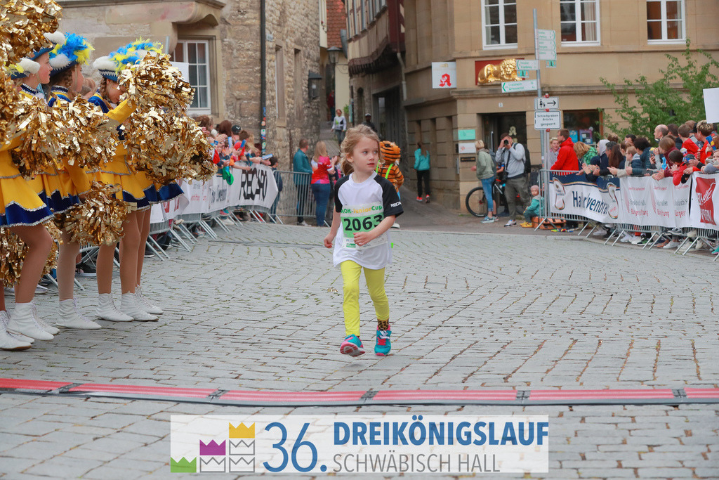 AOK Junior Cup 400m | 3Königslauf 2022 AOK Junior Cup 400m - Realisiert mit Pictrs.com