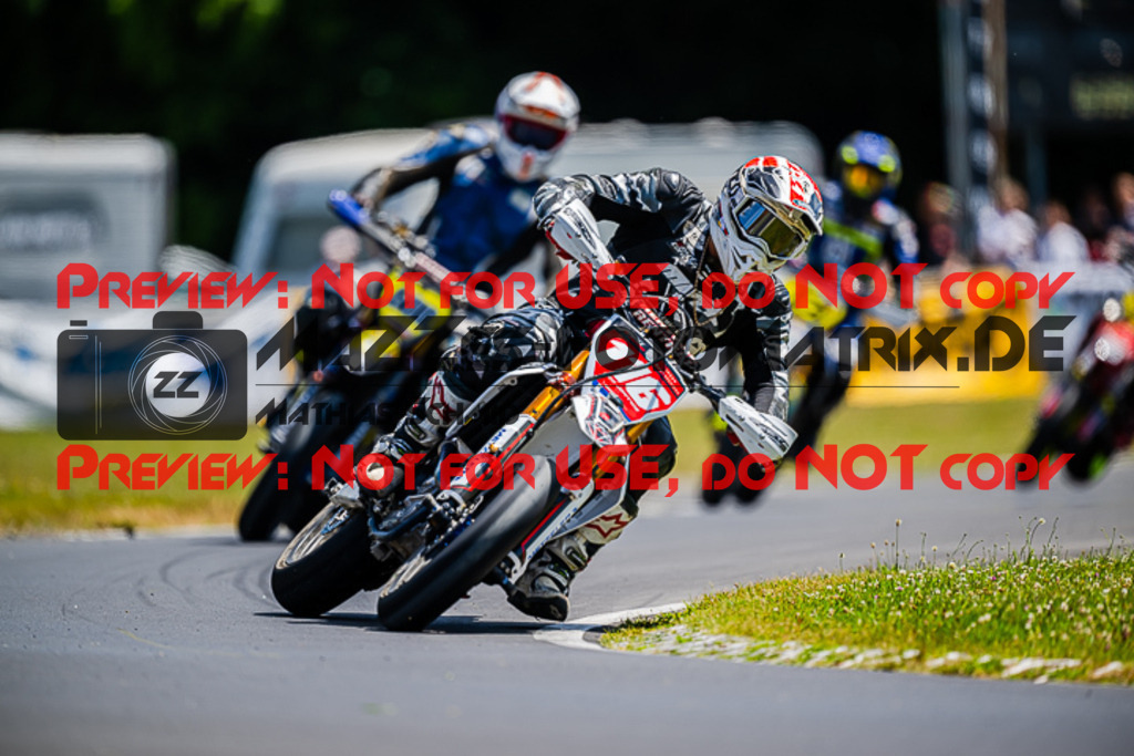 MaZZes_FotoMatrix_220703_0322 | S1