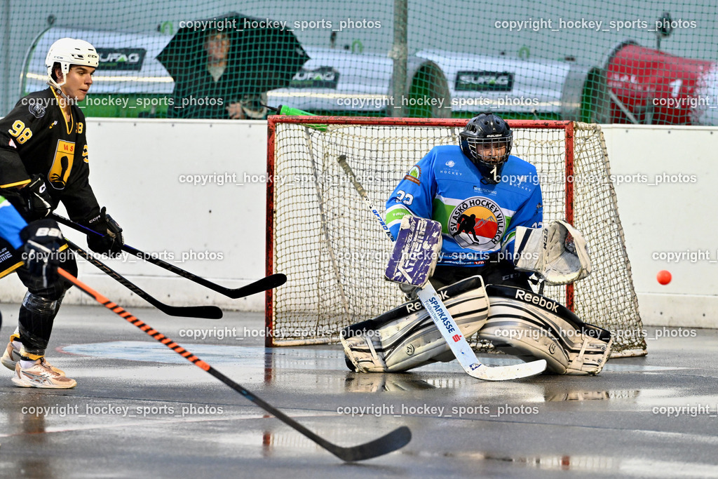 VAS Ballhockey Villach vs. ASKÖ Villach Ballhockey | #98 Smoliner Tobias, #32 Baumann Rene, VAS Ballhockey Villach vs. ASKÖ Villach Ballhockey, VAS Ballhockey Villach vs. ASKÖ Villach Ballhockey am 28.05.2025 in Villach (Alpen Arena ), Austria, (Photo by Bernd Stefan)