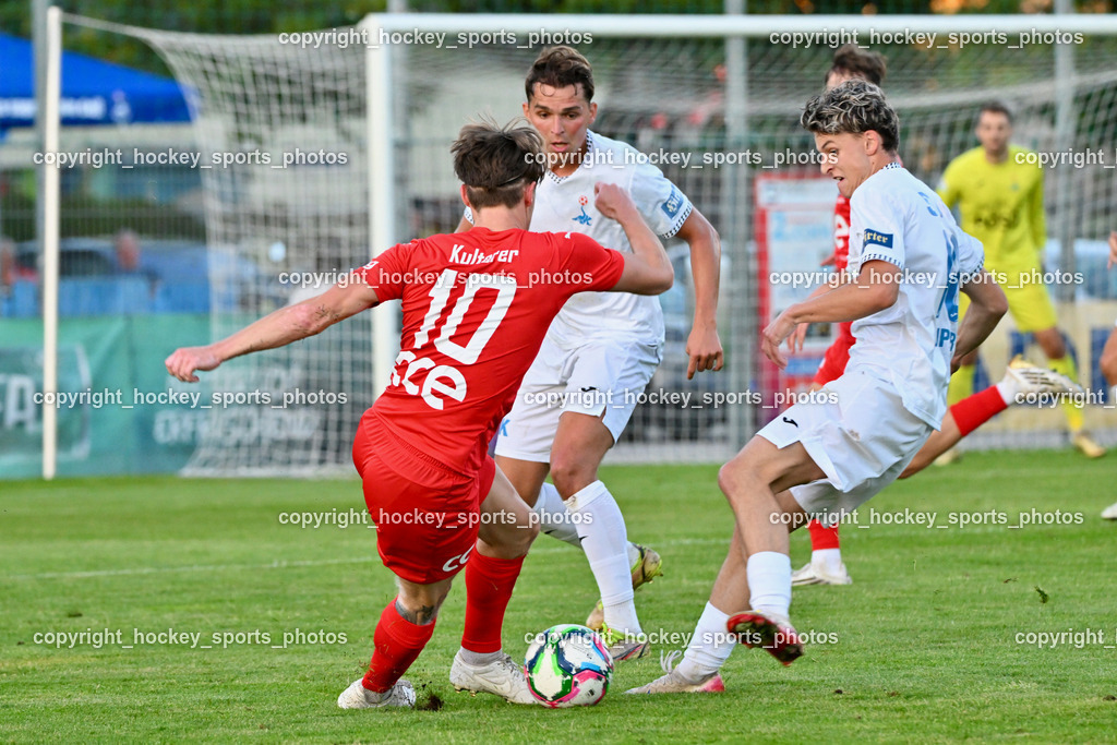 SAK vs. SC St. Veit | #91 Raphael Kulterer SC St. Veit, #9 Luka Gajic SAK, #10 Nando Lupar SAK, SAK vs. SC St. Veit, SAK vs. SC St. Veit am 19.09.2025 in Klagenfurt (Sportpark Welzenegg), Austria, (Photo by Bernd Stefan)