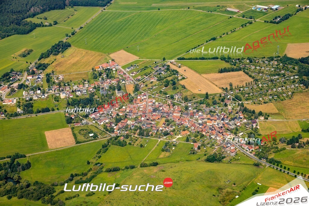 Das Luftbild zeigt : Pennewitz Ilmenau - Die Luftaufnahme wurde 2024 vom UL-Flugzeug aus erstellt ( keine Drohne ) - Hochauflösende Luftaufnahme - Für grossformatige Ausdrucke geeignet. Die Geschenkidee !Mit Lizenz und Bildrechte bestellbar