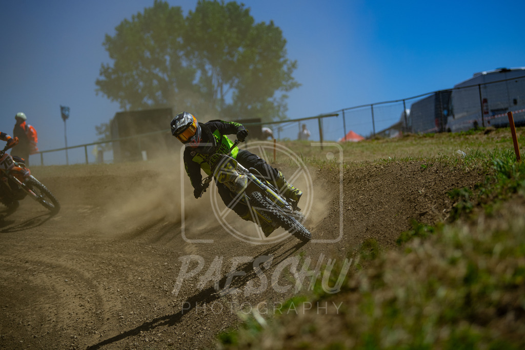 Se E+R (373) | Paeschuphoto Shop - Wer nicht sucht der auch nicht findet.Ob Motocrossbilder oder von einem besuchtem Spiel, Hauptsache Action. - Realisiert mit Pictrs.com