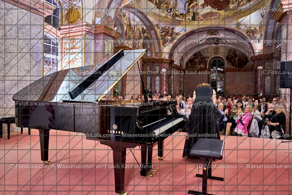 ALP0012_XXXX-Chopin-Festival_Nocturno_Sacharzewska Kamila | (C)FotoLois.com, Alois Spandl. XXXX. Chopin-Festival in der Kartause Gaming, 'NOCTURNO' - nächtliches Konzert bei Kerzenlicht in der Barockbibliothek, Sa 17. August 2024.