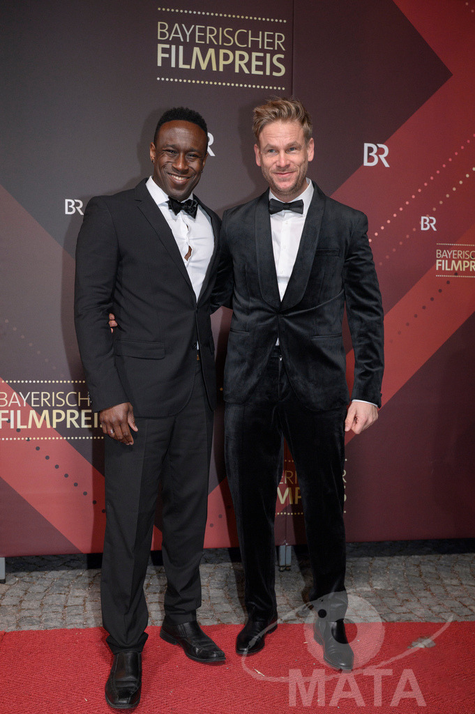 _DWI4933 | Jerry Kwarteng und Frederic Heidorn bei der Verleihung des 47. Bayerischen Filmpreises 2026  im Prinzregententheater. München, Deutschland. Der Bayerische Filmpreis wird seit 1979 von der Bayerischen Staatsregierung verliehen, um die Bedeutung des Kinofilms als Kulturgut herauszustellen - Realisiert mit Pictrs.com