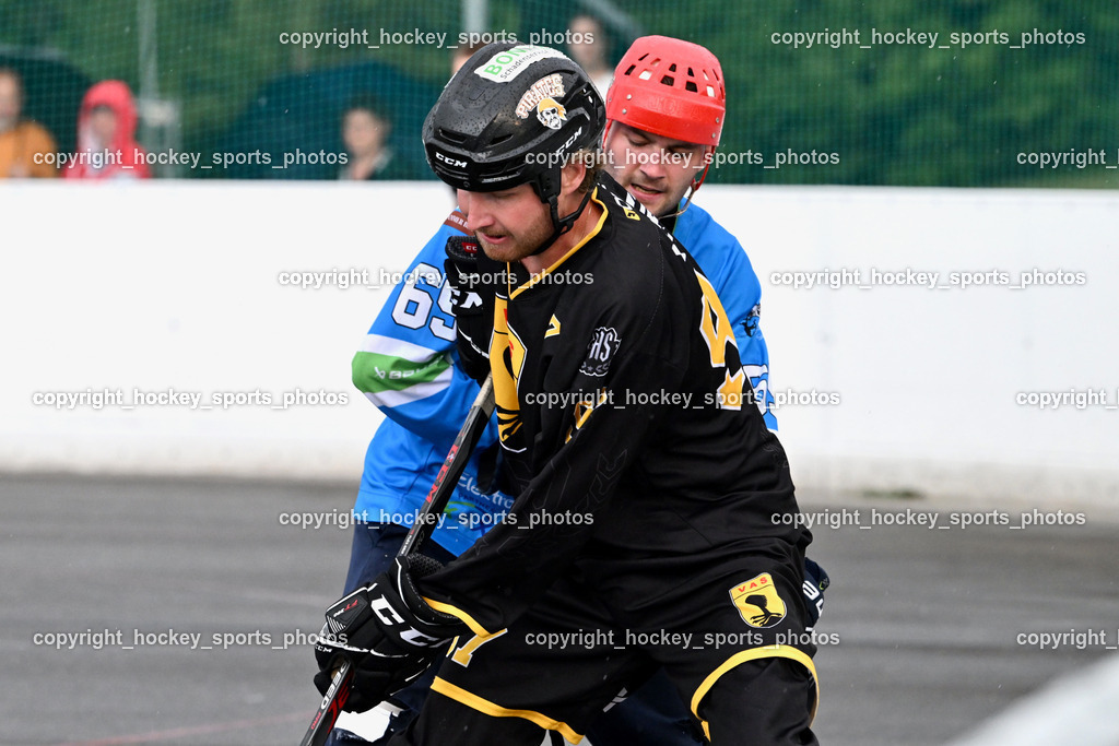 VAS Villach vs. ASKÖ Hockey Villach | #97 Pirsch Christoph VAS Villach, #69 FELDBAUMER Manuel ASKÖ Villach Hockey, VAS Villach vs. ASKÖ Hockey Villach, VAS Villach vs. ASKÖ Hockey Villach am 03.07.2025 in Villach (Alpen Arena ), Austria, (Photo by Bernd Stefan)