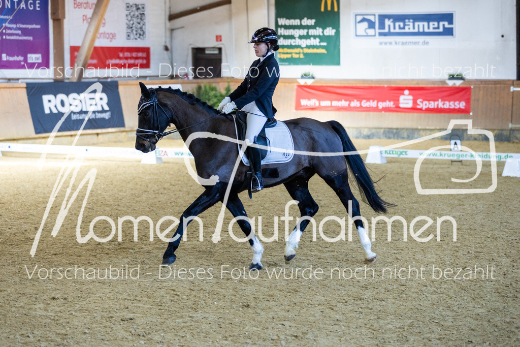 Sth-LPO25-DrR-L-148 | MomenTaufnahmen Pferdesportfotos