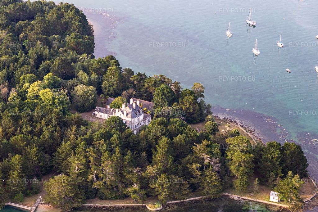 Vue aérienne: Île Garo à Loctudy dans le département Finistère, France. Photo: IMG_132511.jpg prise le 17/06/2022 par Werner Riehm/FLY-FOTO.eu – Résolution de l'original: 5472 x 3648 px