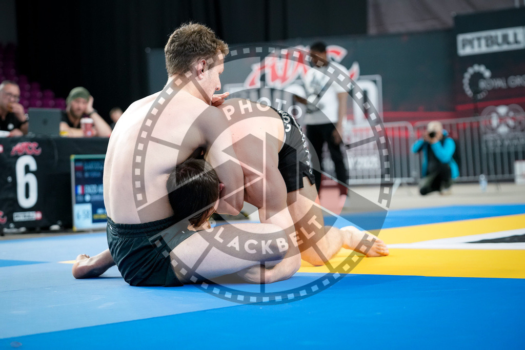 20250518PBB0746 | Athletes compete during the second day of the ADCC Amateur World Championship on May 18, 2025 in Warsaw, Poland. © Chiara Dazi / photoblackbelt