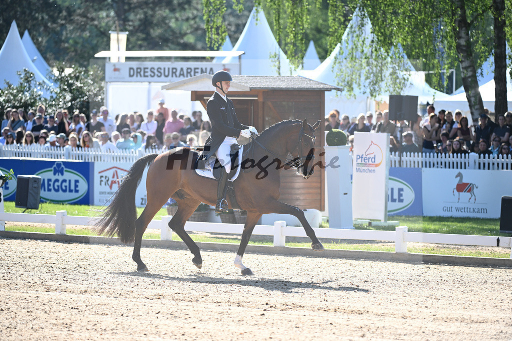 Rothenberger_Fendi_12242848 | hf-fotografie - Realisiert mit Pictrs.com