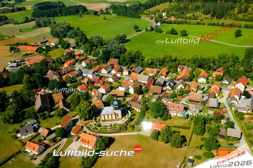 Die Luftaufnahme Langenstadt - Neudrossenfeld wurde vom UL-Flugzeug (keine Drohne) aus fotografiert.Hohe Druck- Auflösung-die Geschenkidee!