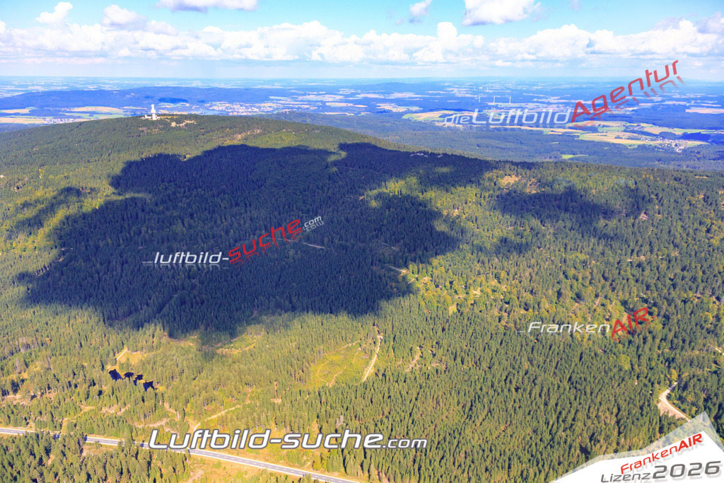 Die Luftaufnahme Schneeberg -  wurde 2017 mittels Flugzeug (keine Drohne) erstellt. Perfekte Schärfe und Druck- Auflösung- Garantiert!