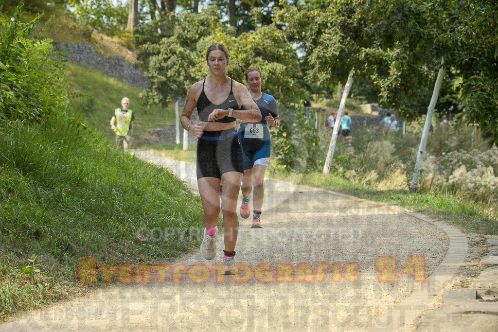 250824_1504_EX1_8433 | Sportfotografie im Rhein-Sieg Kreis, Köln, Bonn, NRW, Rheinland Pfalz, Hessen, etc. Unser Tätigkeitsfeld umfasst den Laufsport vom Volkslauf über den Marathon, Duathlon, Triathon bis zum Ultralauf wie Kölnpfad Ultra oder Schindertrail.