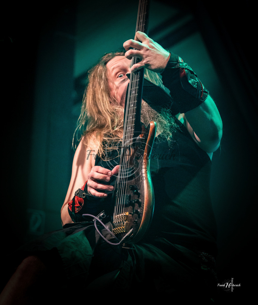 Ensiferum | Frank Herberich Fotografie, Frank Herberich, Fotografie, Hochzeit, Portrait, St. Peter Ording, Ording, Westerhever, Nordsee, Frank Fotografie, Hardheim,  Odenwald,Walldürn, Band,Eventfotografie - Realisiert mit Pictrs.com