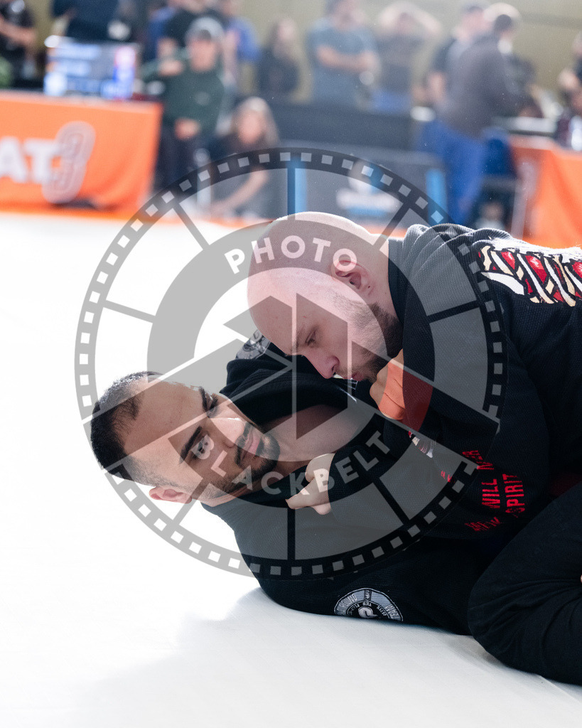 20251122PBB12163 | Athletes compete during the Grappling Industries Berlin Jiu-Jitsu and Grappling Championship, on November 22, 2025 in Berlin, Germany. © photoblackbelt