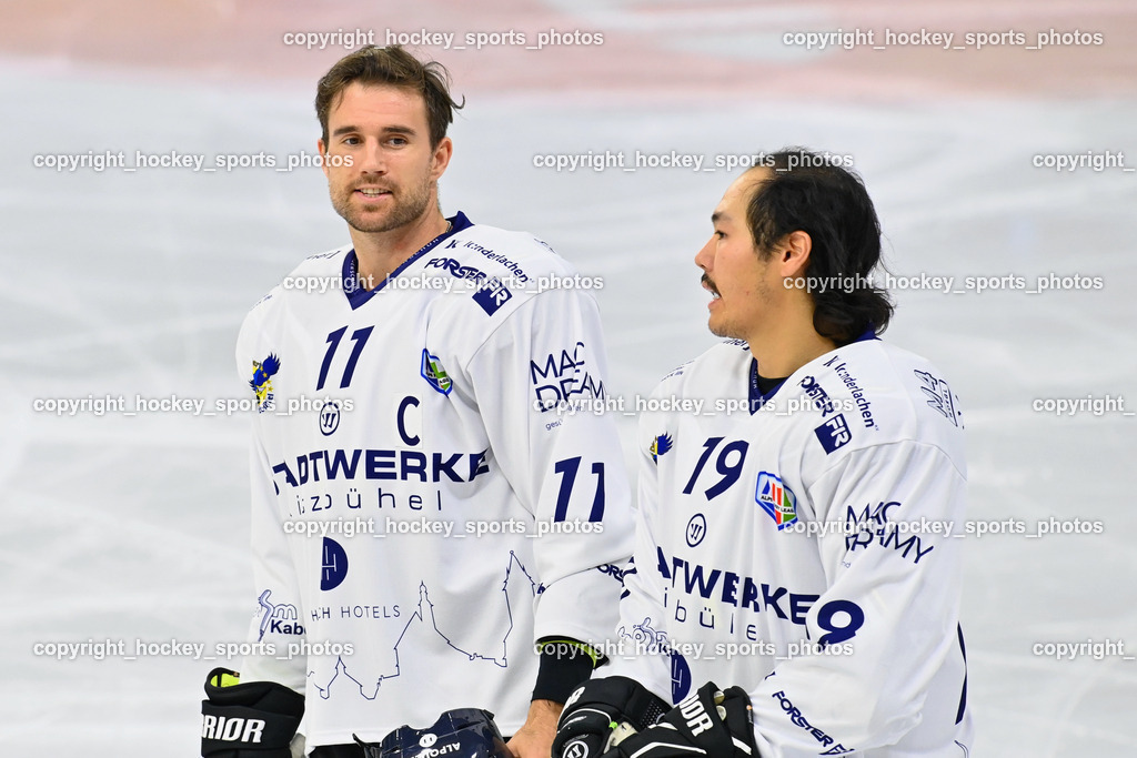 EC KAC Future Team vs. Die Adler Kitzbühl 7.10.2023 | #11 Hochfilzer Henrik EC Kitzbühel, #19 Seto Chris EC Kitzbühel, EC KAC Future Team vs. Die Adler Kitzbühl 7.10.2023, EC KAC Future Team vs. Die Adler Kitzbühl am 07.10.2023 in Klagenfurt (Messehalle Klagenfurt), Austria, (Photo by Bernd Stefan)