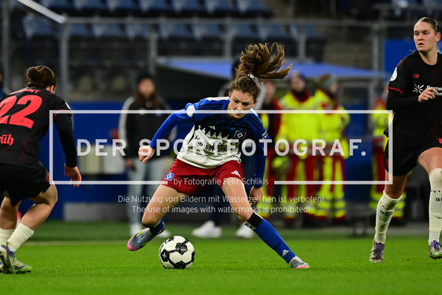 Fußball I Frauen I Saison 2025-2026 I DFB-Pokal I Achtelfinale I Hamburger SV - Bayer 04 Leverkusen I 16357 | Der Sportfotograf. - Realisiert mit Pictrs.com