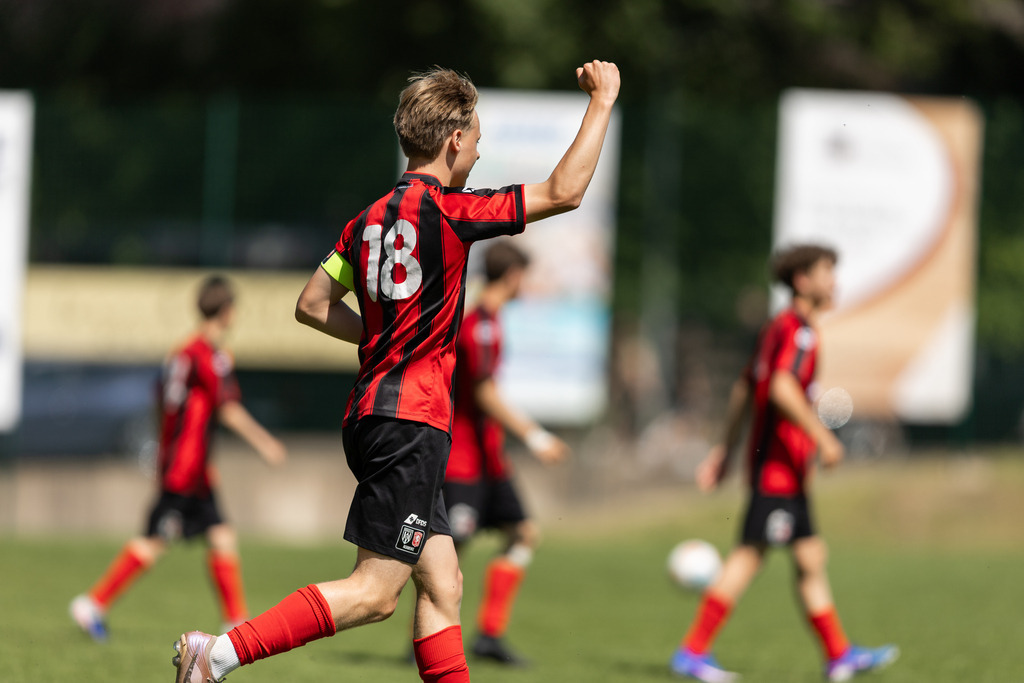 Fußball I Männer I 40. Pfingscup Hollage I 13148 | realhellocedii - Realisiert mit Pictrs.com