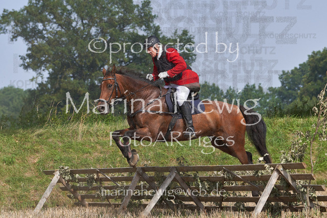 09-23 Jagd Perdöl_MCH9997_Marina Hewig | Fotografie, FotoArt, PferdesportArt, Pferdesportfotografie, Landschaftsfotografie, Reisefotografie, Reise, Pferde - Realisiert mit Pictrs.com