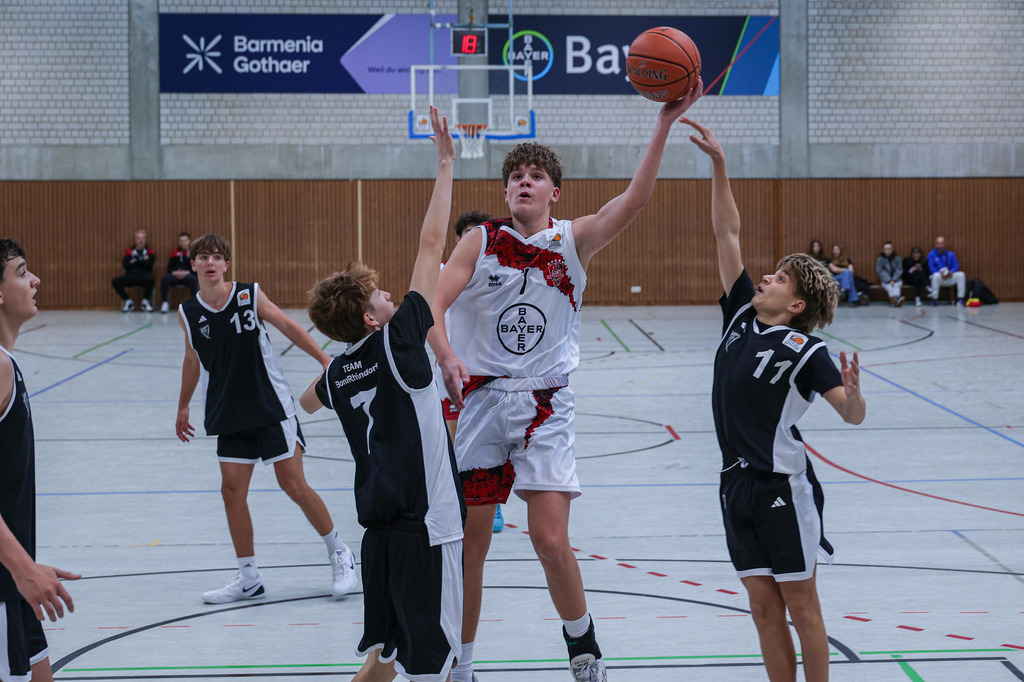 JBBL BAYER GIANTS vs Team BonnKöln RAG-80 | Fotos von Basketballspielen aus dem Raum NRW fotografiert von Gero Mueller-Laschet und Daniel Schaefer - Realisiert mit Pictrs.com