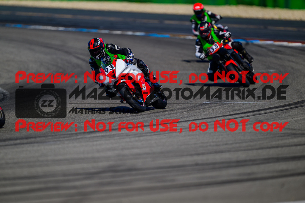 MaZZes_FotoMatrix_240520_6021986_1998 | INST