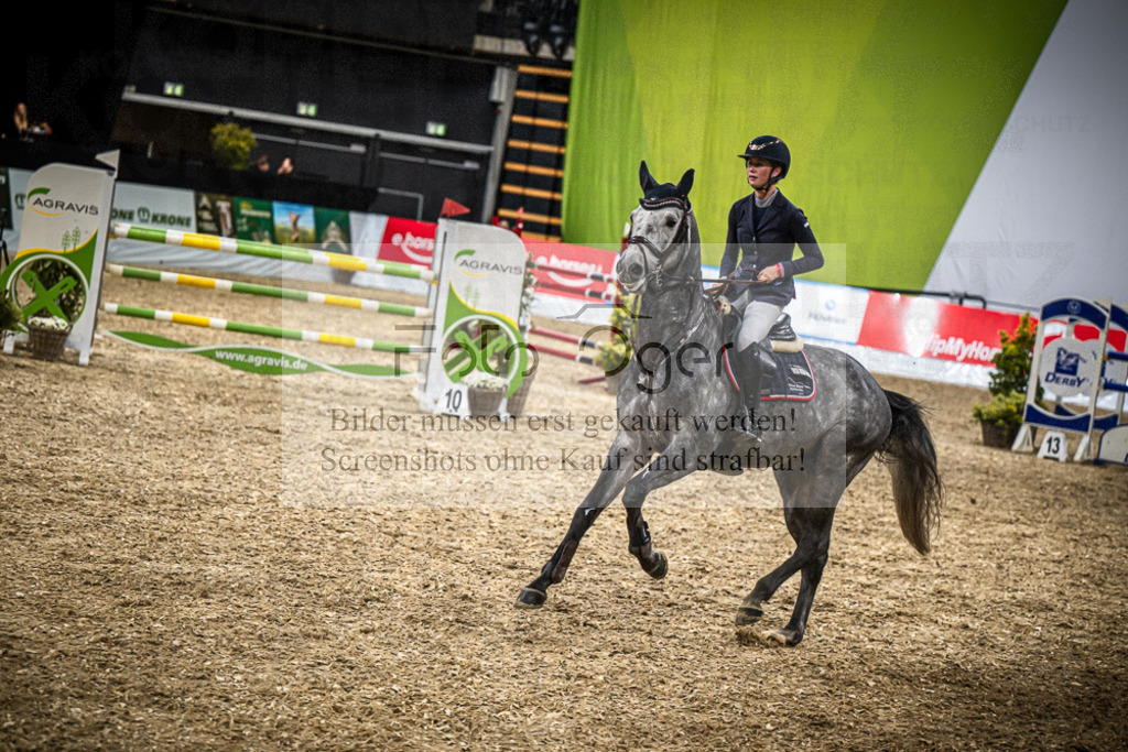 DOS_1560 | Entdecke hochwertige Reitturnierfotos von Foto Oger. Professionell, emotional und authentisch – jetzt Lieblingsmomente im Shop bestellen.Deutschlandweite Turnierfotografie. - Realisiert mit Pictrs.com