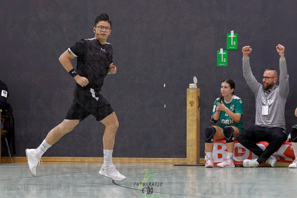 Jugenbundesliga wJB; HSG Kleenheim/Langgöns - SG Kappelwindeck/Steinbach | Jugenbundesliga wJB; HSG Kleenheim/Langgöns - SG Kappelwindeck/Steinbach am 23.11.2025 in Oberkleen (Weidig-Halle)Photo © 2025 - Jörg Heinrich - Realisiert mit Pictrs.com