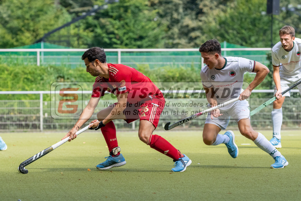 HK_20240907_105333 | 1. Bundesliga Herren RW Köln - Crefelder HTC am 7.9.2024 RW Köln, Köln , Elian Mazkour ( Rot-Weiss Köln #26 ) , Julius Hayner ( Crefelder HTC #6 )