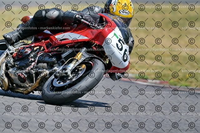 25bt04-1124 | markuskiefer.com - Realisiert mit Pictrs.com