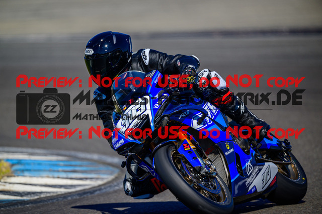 MaZZes_Fotomatrix_20250407_6007705_3422 | ROT