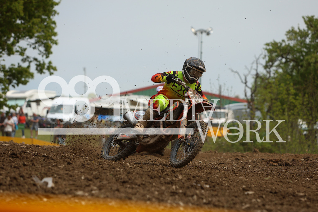 5E6A9167 | 989 MEDIAWORK