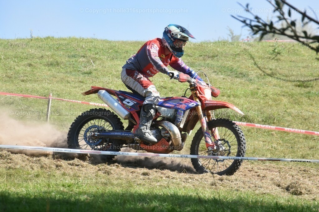 DSC_0194 | Sportfotografie , Motorsport, Motoross, Reitsport, Mointainbike, Enduro,
Landschaft , Outdoor, Eventfotografie, Landschaft, Bilder online bestellen - Realisiert mit Pictrs.com