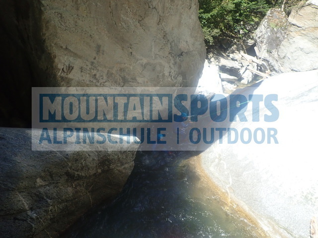 P9210051 | Bestelle die Bilder deines Berg- oder Wasser-Abenteuers mit Mountain Sports bequem von zu Hause aus direkt über unseren Online Fotoshop von pictrs.com. - Realisiert mit Pictrs.com